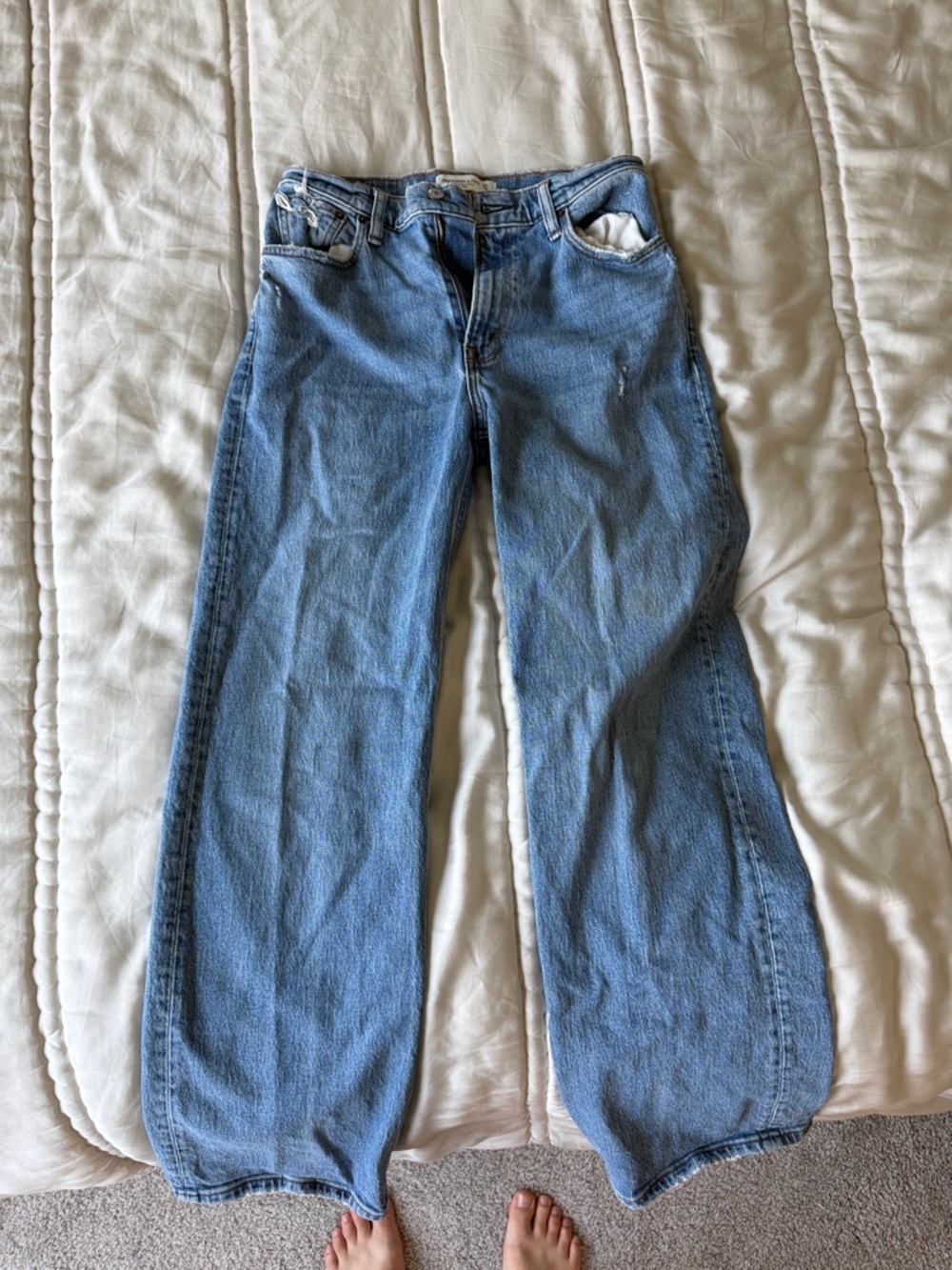Abercrombie & Fitch 90’s relaxed high rise